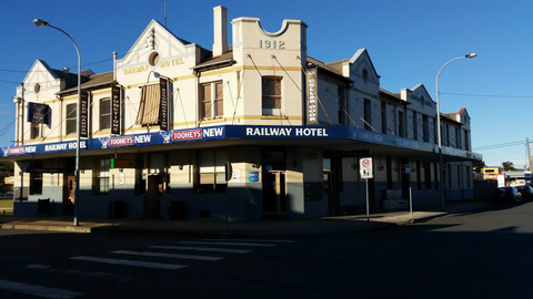 Railway Hotel - Accommodation Newcastle 1