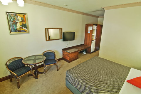 Heritage Country Motel - Accommodation Newcastle 0