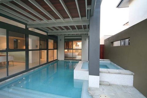 Halcyon Bay - Accommodation Newcastle 3