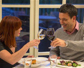 Country Club Tasmania - Accommodation Newcastle 4