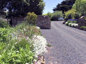 St Marys Seaview Farm - Accommodation Newcastle 0