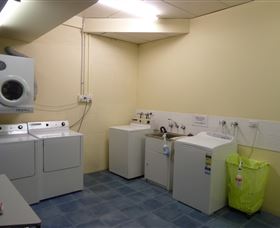 Mayfair Plaza Motel - Accommodation Newcastle 4