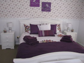 Cherry Bounce Bed & Breakfast - Accommodation Newcastle 0