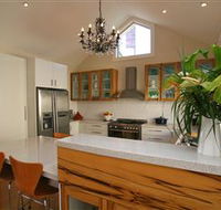 Topiary Haven - Accommodation Newcastle