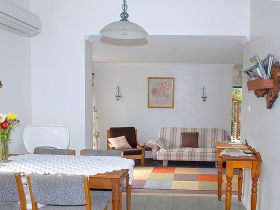 Oatlands Retreat - Accommodation Newcastle 2