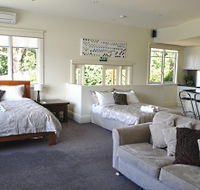 Belton House - Accommodation Newcastle
