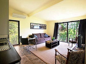 New Norfolk Apartments - Accommodation Newcastle 0