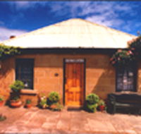 Hamilton's Cottage Collection and Country Gardens - Victorias Cottage - Accommodation Newcastle