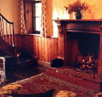 McCauley's Cottage - Hamilton Heritage Holiday Homes - Accommodation Newcastle