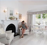 White Dove Cottage Bed and Breakfast - Accommodation Newcastle