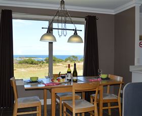 A Portside Experience - King Island - Accommodation Newcastle 0