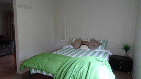 Glenrowan Tourist Park - Accommodation Newcastle 1