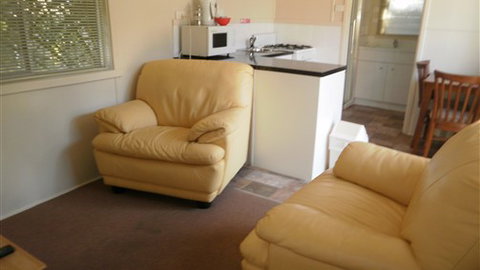 Kickback Cottages - Accommodation Newcastle 5