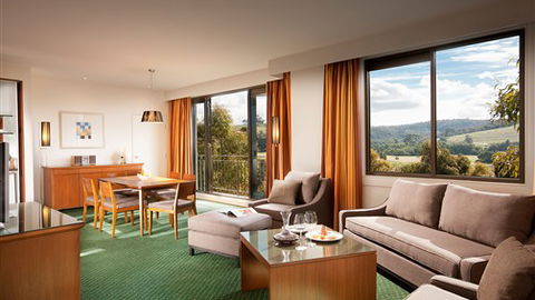 Yarra Valley Lodge - Accommodation Newcastle 2