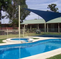 Carn Court Holiday Apartments - Accommodation Newcastle