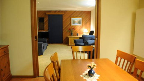 Delany Lodge - Accommodation Newcastle 5
