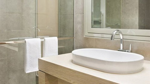 Novotel Melbourne On Collins - Accommodation Newcastle 4