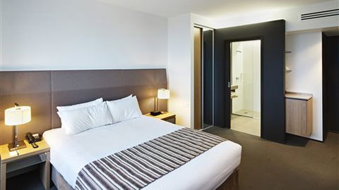 Atura Dandenong - Accommodation Newcastle 0