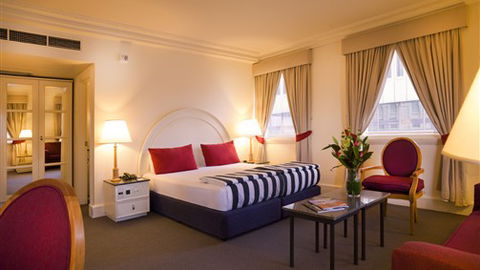 Vibe Savoy Hotel Melbourne - Accommodation Newcastle 3