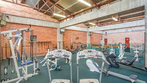 Sovereign Park Motor Inn - Accommodation Newcastle 1