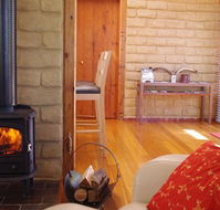 Lyrebird Cottages - Accommodation Newcastle