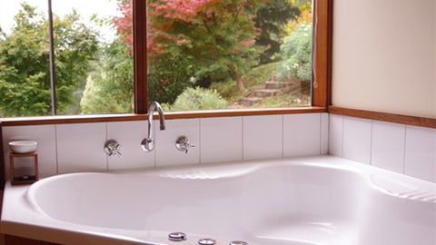 Lyrebird Cottages - Accommodation Newcastle 3