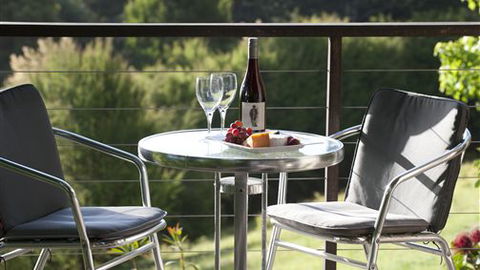 Lyrebird Cottages - Accommodation Newcastle 1