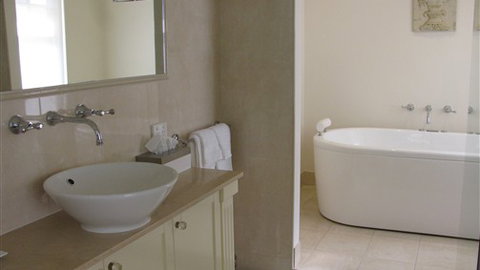 Old Post Office Bed & Breakfast - Accommodation Newcastle 3