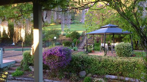 Carawah Ridge Bed And Breakfast - Accommodation Newcastle 2