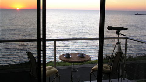 Clifftop Accommodation Portland Victoria - Accommodation Newcastle 0