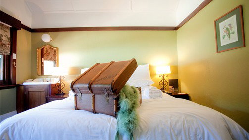 Woodend VIC Accommodation Newcastle