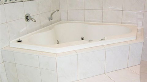 Sanctuary House Resort Motel - Accommodation Newcastle 2