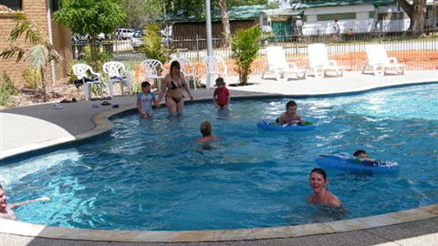 Cohuna Waterfront Holiday Park - Accommodation Newcastle 4