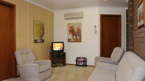 Sandpiper Holiday Apartments - Accommodation Newcastle 1