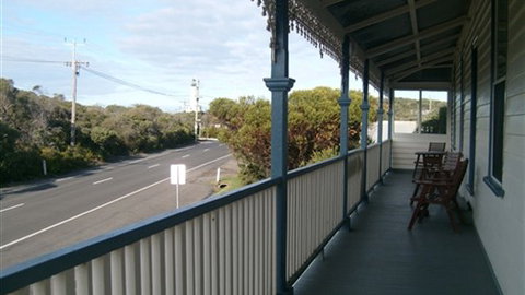 Point Lonsdale Guest House - Accommodation Newcastle 1