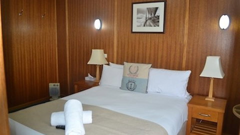 Point Lonsdale Guest House - Accommodation Newcastle 5