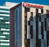 Travelodge Docklands - Accommodation Newcastle