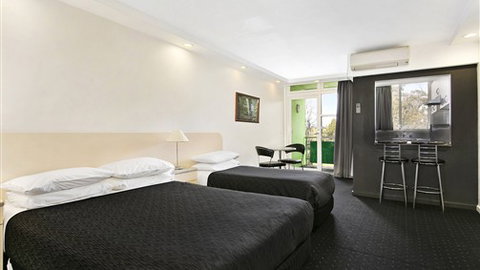 Best Western Melbourne's Princes Park Motor Inn - Accommodation Newcastle 4