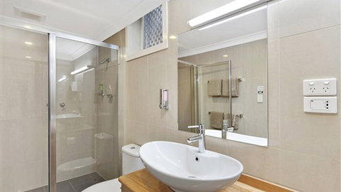 Best Western Melbourne's Princes Park Motor Inn - Accommodation Newcastle 6
