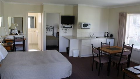Yarra Gables Motel - Accommodation Newcastle 4