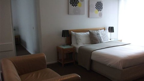 Riverside Ocean Grove - Accommodation Newcastle 2
