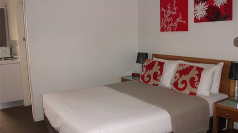 Riverside Ocean Grove - Accommodation Newcastle 0