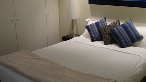 About Melbourne Apartments - Accommodation Newcastle 3