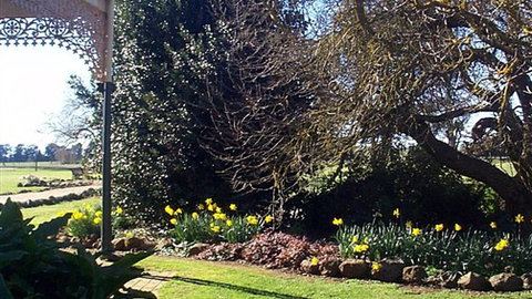 Abergeldie Bed & Breakfast - Accommodation Newcastle 0