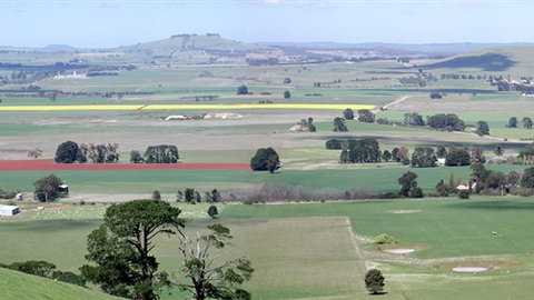 Abergeldie Bed & Breakfast - Accommodation Newcastle 2