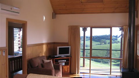 Loves Lane Cottages - Accommodation Newcastle 3