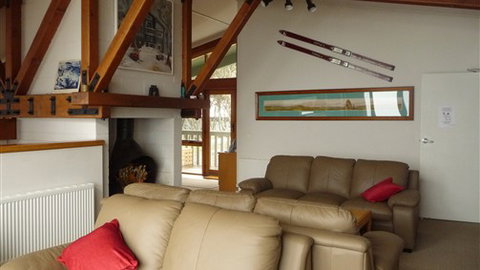 Leeton Lodge - Accommodation Newcastle 1