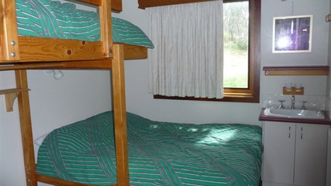 Leeton Lodge - Accommodation Newcastle 2