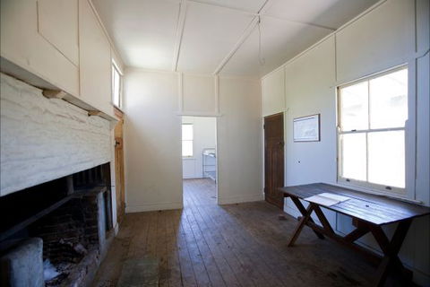 Creel Lodge - Accommodation Newcastle 7