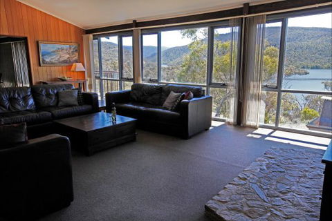 Creel Lodge - Accommodation Newcastle 25